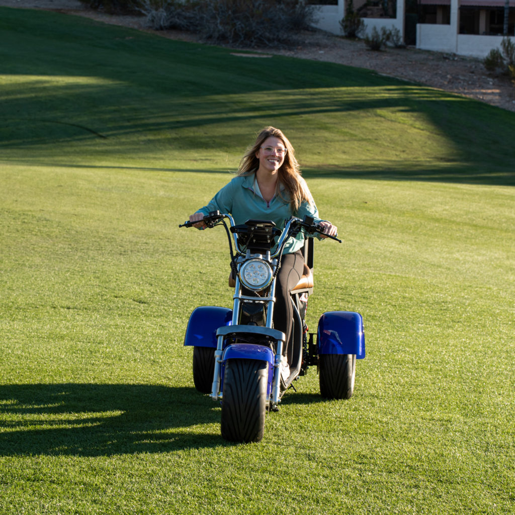 New Emergence in Golf Courses: Footgolf and Electric Golf Scooter